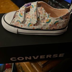 Girls Converse! Castles and Rainbows! ❤️